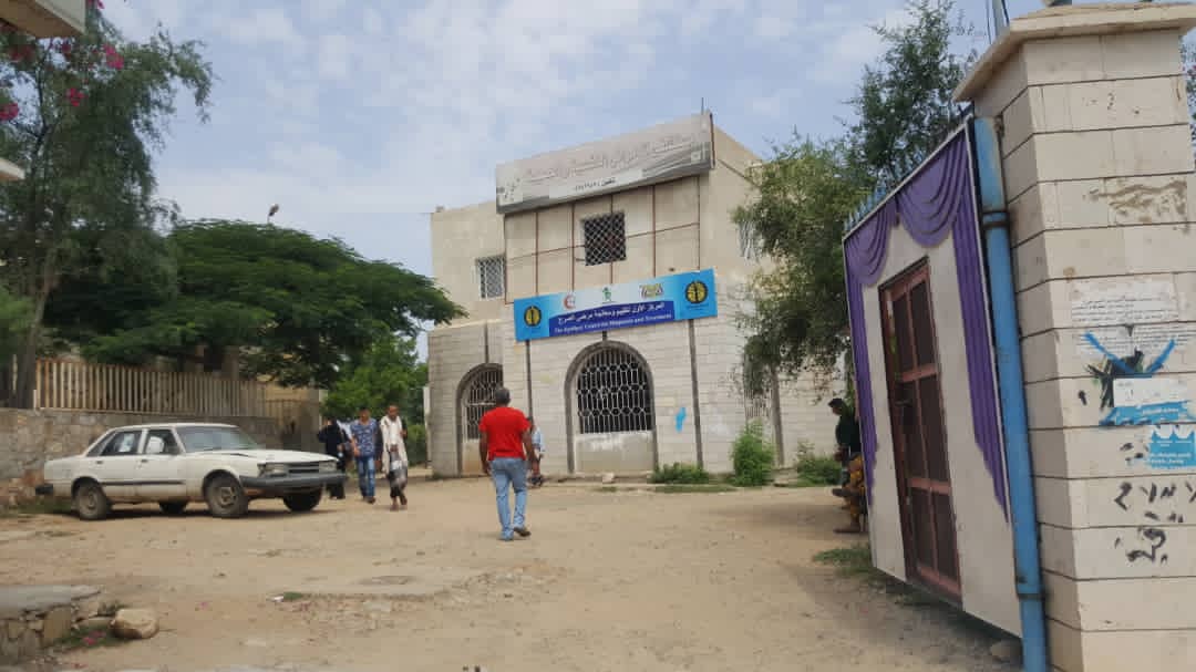 تجسد مريم سعيد حالة أمومة وإنسانية استثنائية تجاه المرضى الذين تناساهم الأهل وتذكرتهم مريم