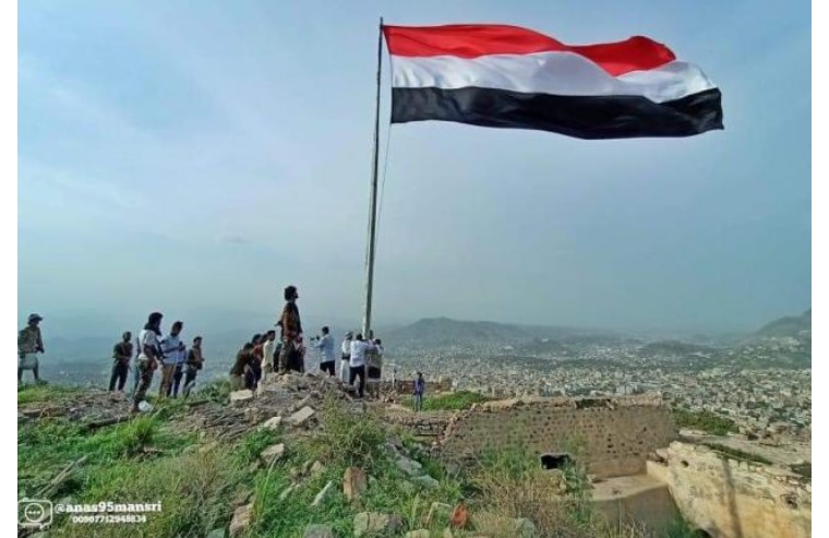 يطلق مهرجان قلعة القاهرة بتعز فعالياته بإطلاق النشيد والراية الجمهورية 